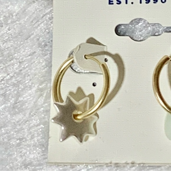 - NWT Lucky Brand two tone dyed jade mismatch hoop earrings 💍💎👑💕 - Picture 8 of 10